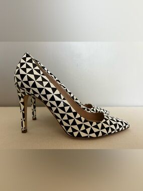 NIB JCrew Black & White Geometric Pointed Pump
